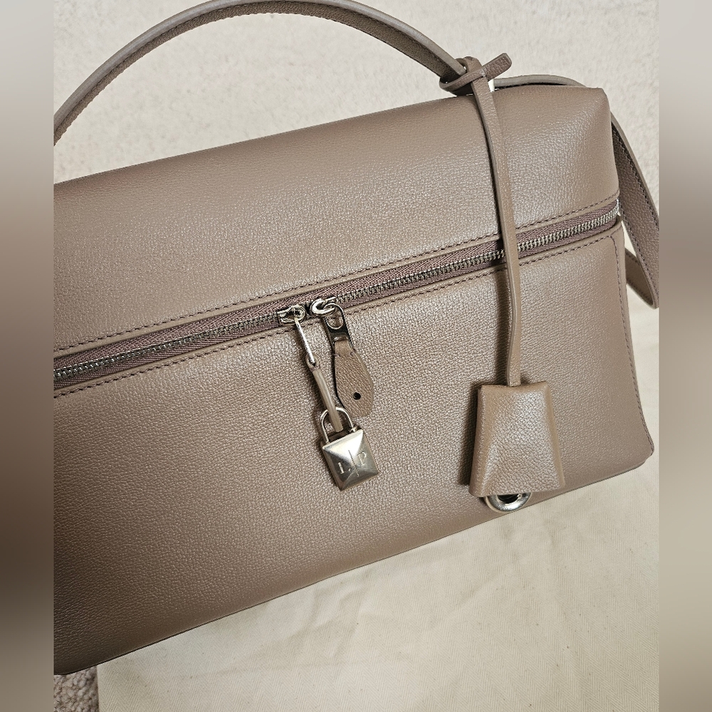 Loro Piana Extra Bag L27 Calfskin Warm Mastic/Antique Silver D0Q4 $4200 - Picture 5 of 13